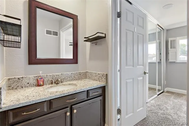 6466 E Mississippi Avenue Denver, CO 80224