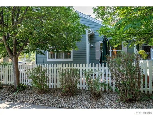 811 Snowberry Street Longmont, CO 80503