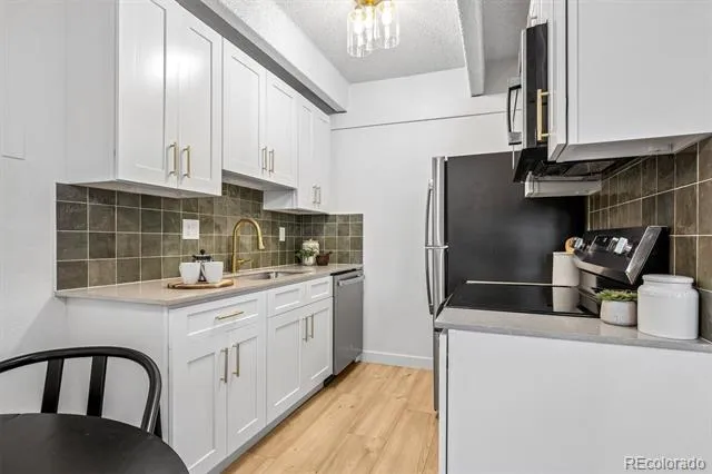 800 W Belleview Avenue #305 Englewood, CO 80110