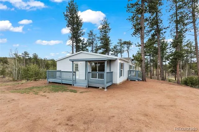 100 Wolverine Drive Florissant, CO 80816