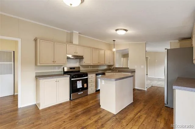100 Wolverine Drive Florissant, CO 80816