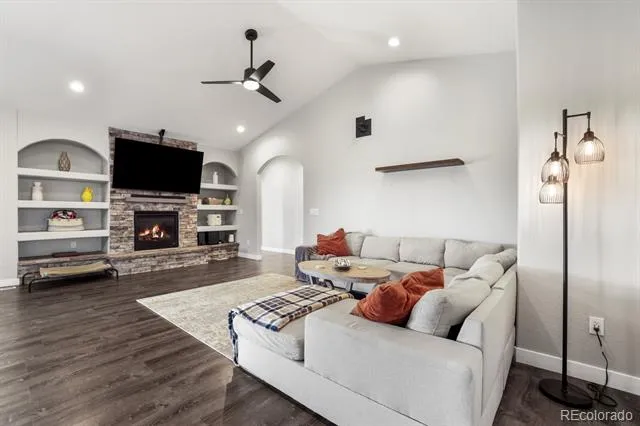 1180 Saddle Ridge Lane Pueblo, CO 81007