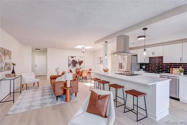 2880 S Locust Street #701S Denver, CO 80222