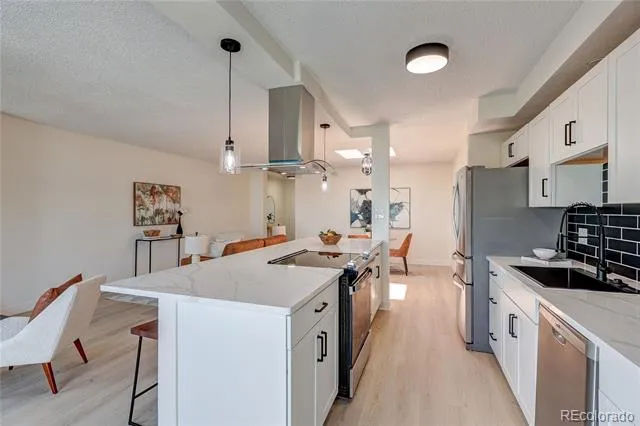 2880 S Locust Street #701S Denver, CO 80222