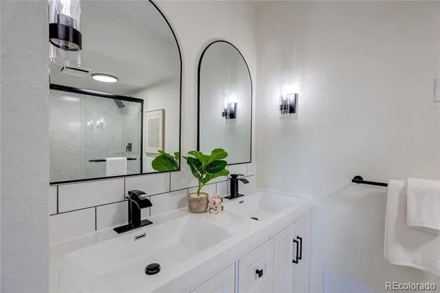 2880 S Locust Street #701S Denver, CO 80222