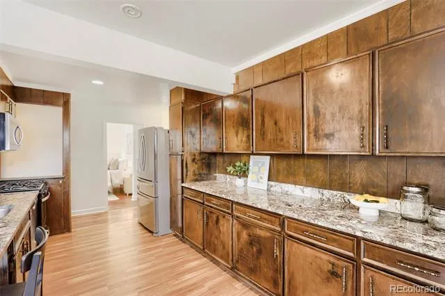 810 Oswego Street Aurora, CO 80010