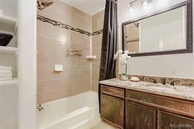 810 Oswego Street Aurora, CO 80010
