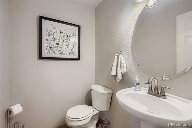 805 Waxberry Court Loveland, CO 80538