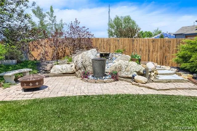 805 Waxberry Court Loveland, CO 80538