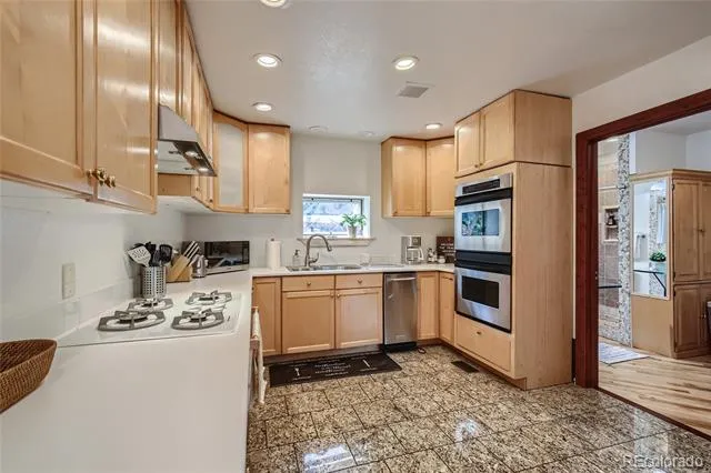 133 Linn Lane Golden, CO 80403