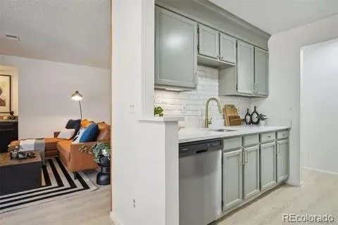 10920 W Florida Avenue #415 Lakewood, CO 80232