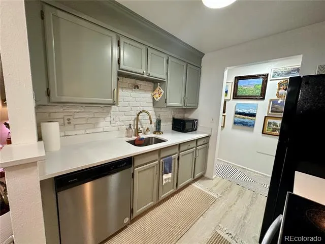 10920 W Florida Avenue #415 Lakewood, CO 80232