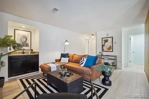 10920 W Florida Avenue #415 Lakewood, CO 80232