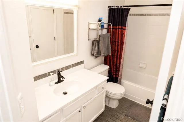 2230 Ambleside Drive Colorado Springs, CO 80915