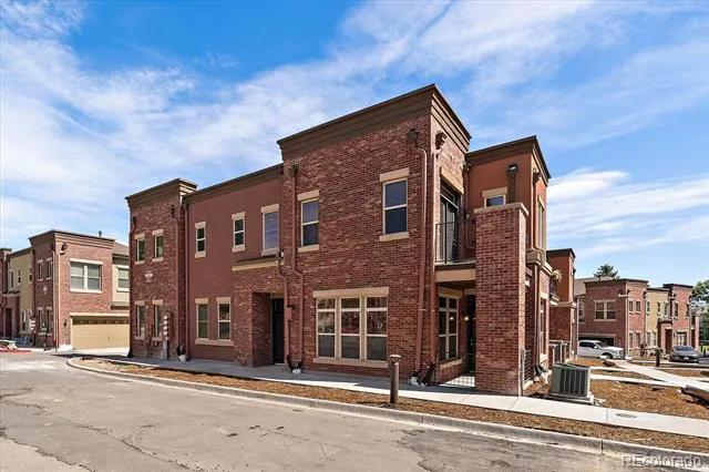 8946 E Nichols Place Englewood, CO 80112