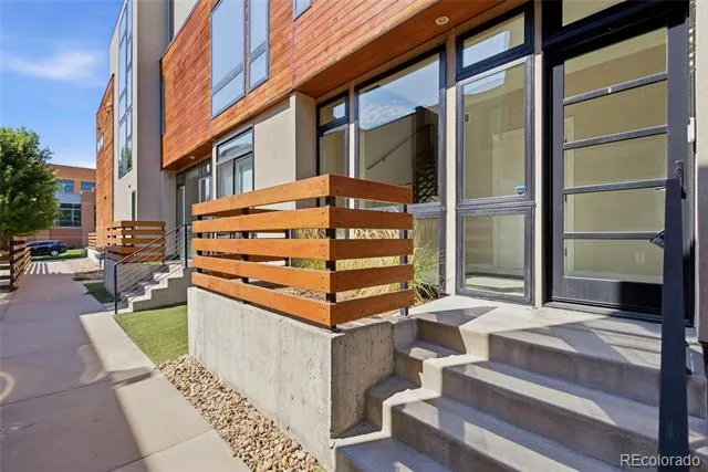 2733 W 21st Avenue Denver, CO 80211