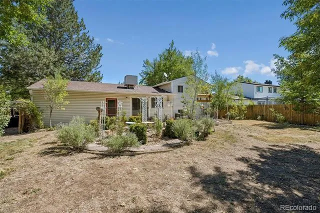 8605 Lamar Drive Arvada, CO 80003