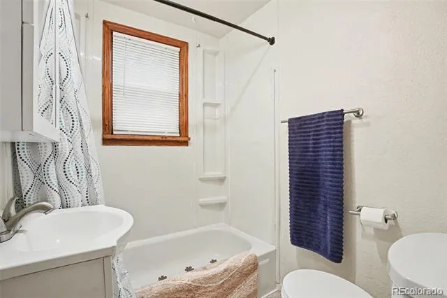 105 Via San Miguel Manitou Springs, CO 80829