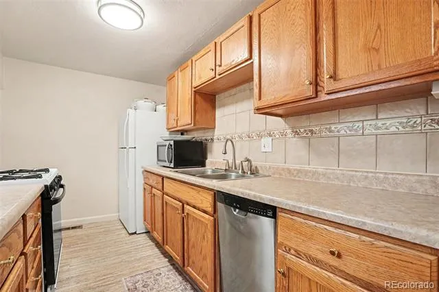 105 Via San Miguel Manitou Springs, CO 80829