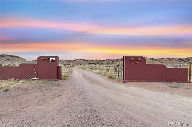 507 Van Egmond Drive Penrose, CO 81240
