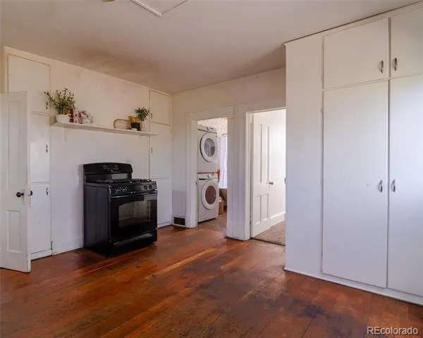 445 Hover Street Longmont, CO 80501