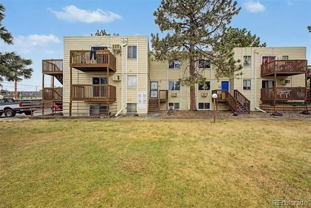 9340 W 49th Avenue #205 Wheat Ridge, CO 80033