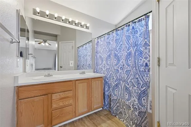 5297 S Malaya Way Centennial, CO 80015