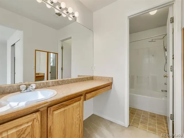 19355 E 58th Drive Aurora, CO 80019