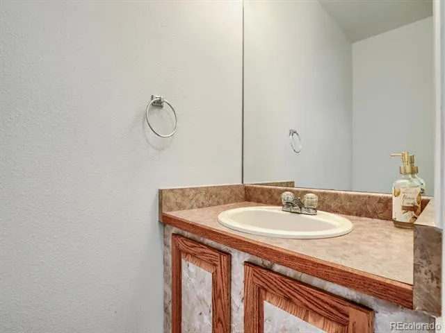 19355 E 58th Drive Aurora, CO 80019