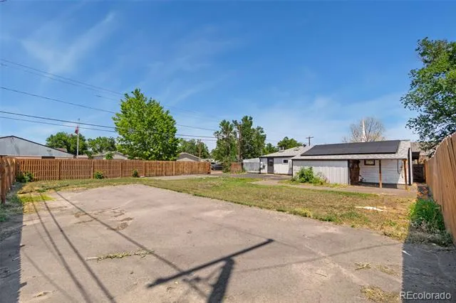 7091 Leyden Street Commerce City, CO 80022