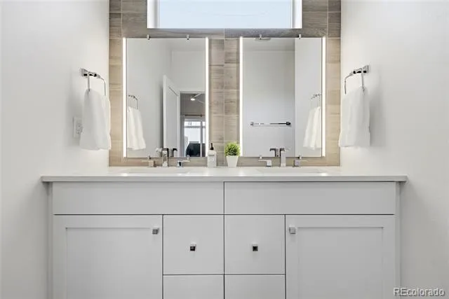 4055 W Conejos Place Denver, CO 80204