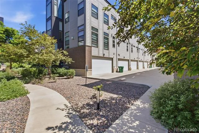 4055 W Conejos Place Denver, CO 80204