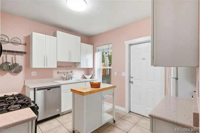 2211 Hooker Street Denver, CO 80211