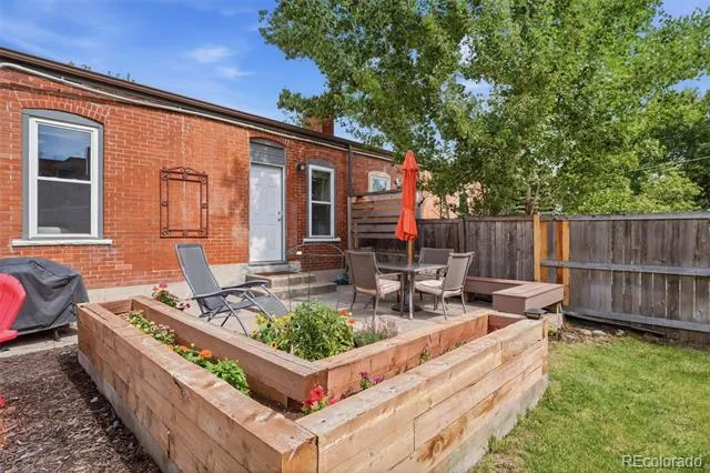 2211 Hooker Street Denver, CO 80211