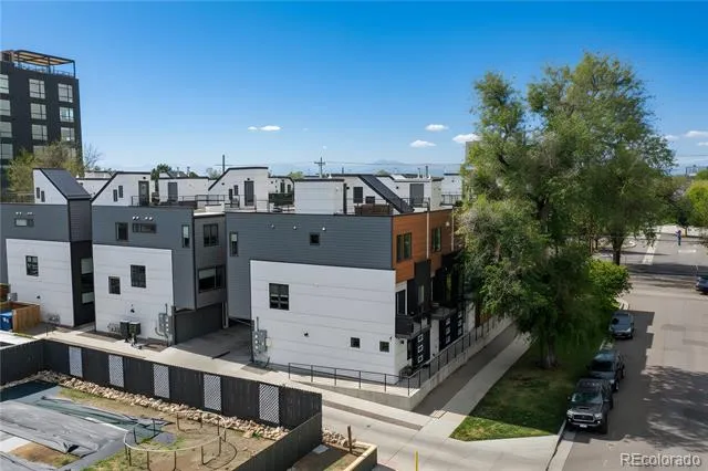 3264 W Conejos Place Denver, CO 80204