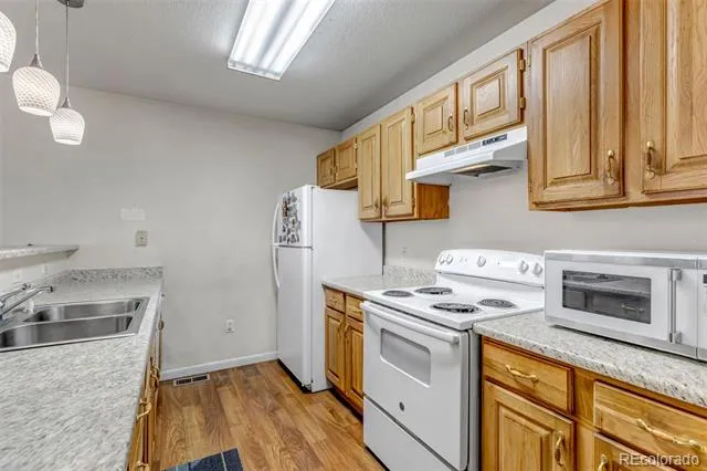 23361 E Saratoga Circle Aurora, CO 80016