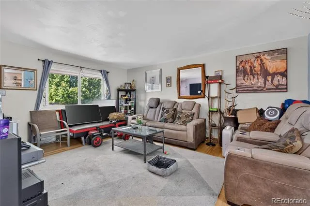 1830 Jewel Drive Longmont, CO 80501