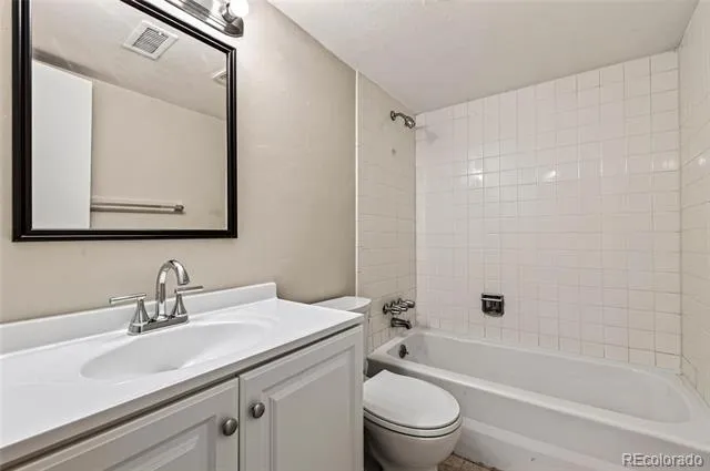 7342 S Xenia Circle #B Centennial, CO 80112