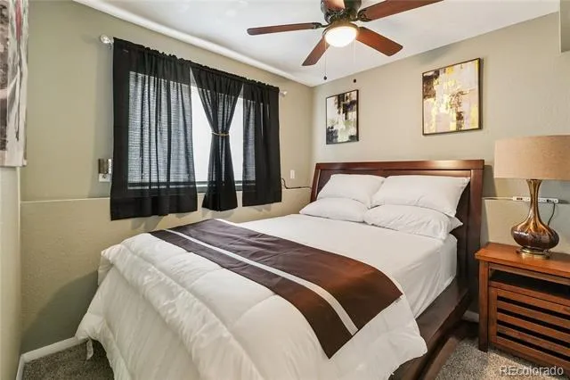2045 Grosbear Lane Colorado Springs, CO 80916