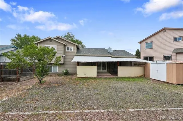 2045 Grosbear Lane Colorado Springs, CO 80916