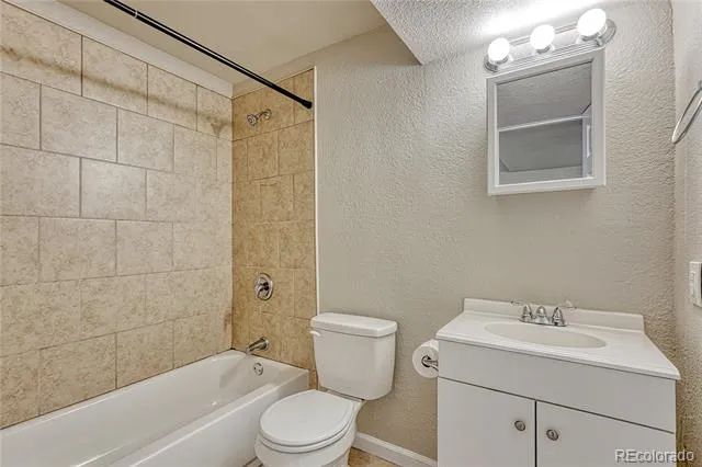 7170 Mount Higgins Heights Colorado Springs, CO 80922
