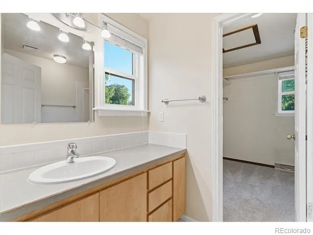 2060 Bennington Circle Fort Collins, CO 80526
