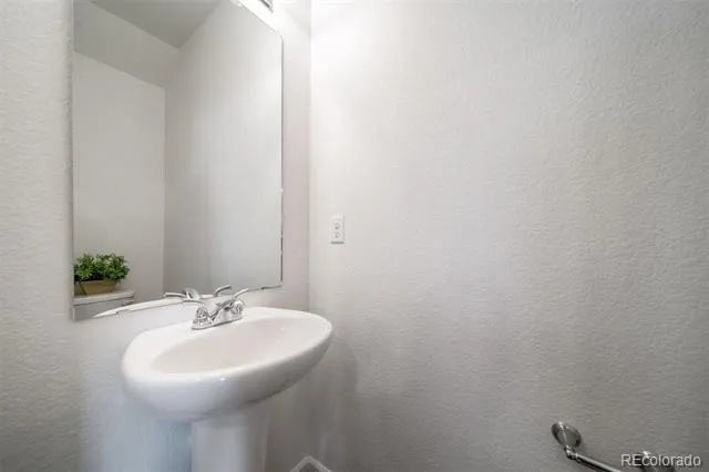 22381 E 46th Avenue Aurora, CO 80019