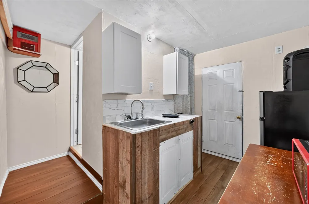 5800 Isbell Street Sansom Park, TX 76114