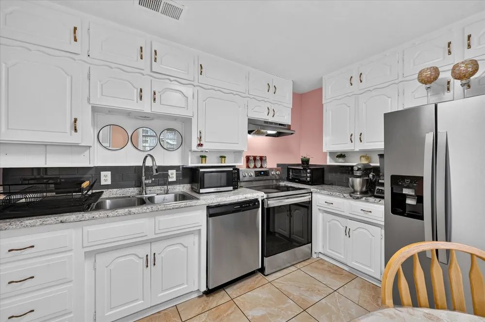 5800 Isbell Street Sansom Park, TX 76114
