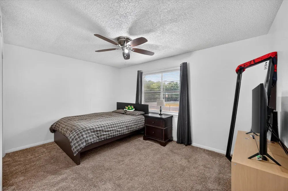 5800 Isbell Street Sansom Park, TX 76114