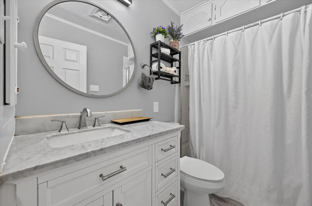 5800 Isbell Street Sansom Park, TX 76114