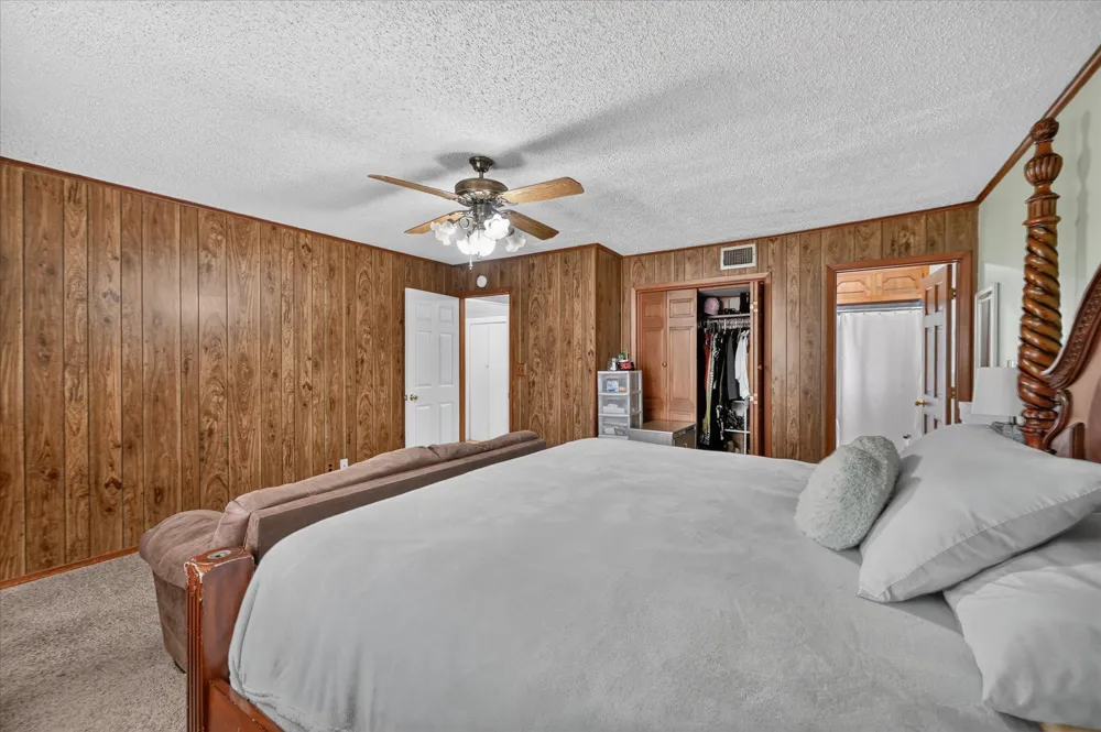5800 Isbell Street Sansom Park, TX 76114