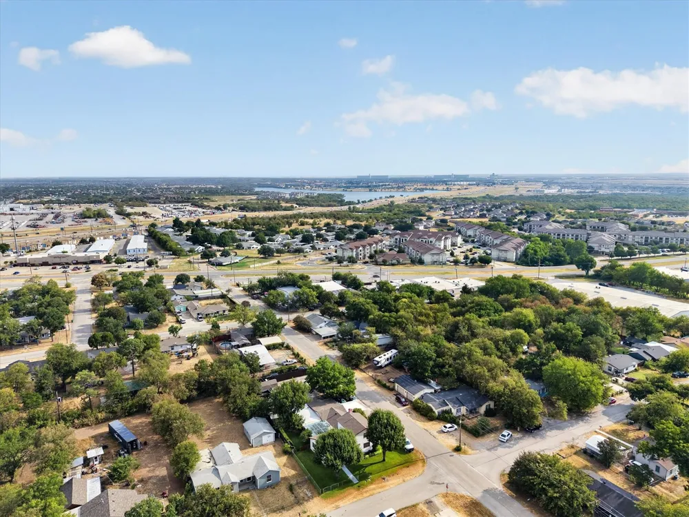5800 Isbell Street Sansom Park, TX 76114
