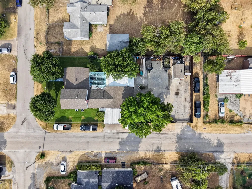 5800 Isbell Street Sansom Park, TX 76114